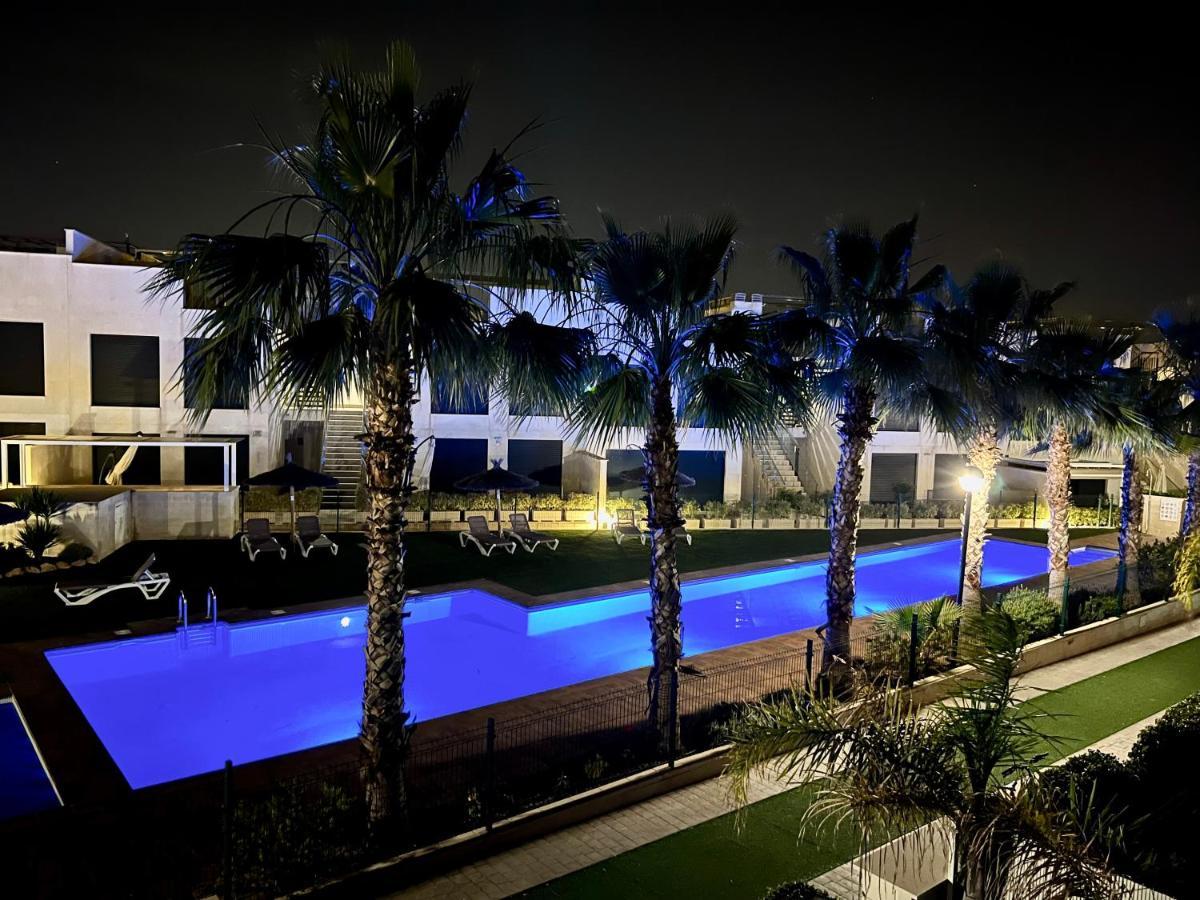 Punta Prima Villa 3 Bedrooms And Solarium Sea View Τορεβιέχα Εξωτερικό φωτογραφία